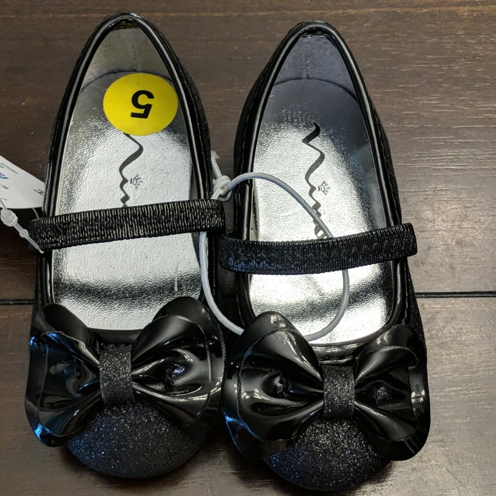 NWT Black toddler ballet flats